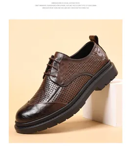 Gros plan de chaussures habillées pour hommes en cuir marron perforé style richelieu