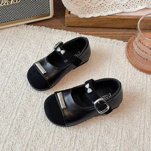 Elegante schwarze Mary Jane Halbschuhe für Mädchen mit Schleife und weicher Sohle.