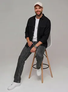 Men's casual loose straight-leg jeans in washed grey, lightweight for summer comfort