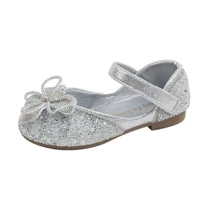Chaussures de princesse argentées pour filles avec strass brillants et nœud papillon