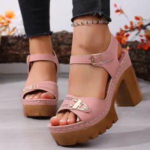 Damen Sandalen mit hohem Blockabsatz Plateau Ausschnitt Knöchelriemen Sommersandalen Große Größen Kunstleder Freizeitschuhe
