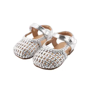 Silberne geflochtene Sandalen für Kleinkinder, atmungsaktive Lauflernschuhe für Babys