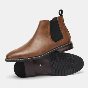 Bottines Chelsea vintage en cuir marron pour hommes avec semelle en caoutchouc et côtés élastiques
