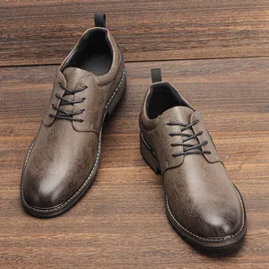 Vintage brown leather men's casual shoes with lace-up design in British style