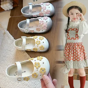 Girls Flower Mary Jane Shoes 2026 Spring New Children Princess Shoes Solid Color PU Leather Soft Sole Flat Shoes For School Party Wear Fashion Shoes