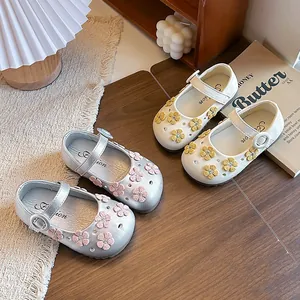 Elegant girls' Mary Jane leather shoes featuring delicate floral embroidery for spring