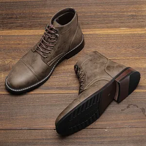Hochwertige braune Leder-Arbeitsstiefel im Retro-Look für Herren mit rutschfester Gummisohle
