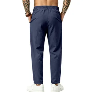 Vista trasera detallada de pantalones casuales de lino azul marino para hombre, corte recto