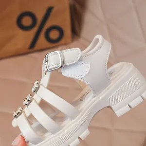 Sandales romaines blanches pour filles avec breloques florales et semelles épaisses d'été