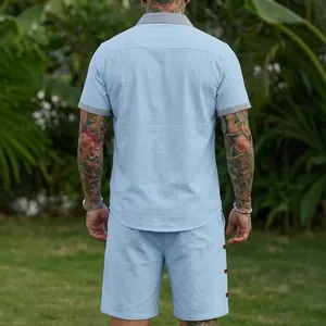 Herren Freizeit-Set hellblau mit Kurzarmhemd und passenden Shorts für den Urlaub