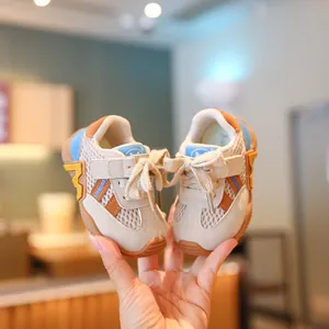 Ademende mesh babyschoentjes met zachte zolen voor lente en zomer sportactiviteiten