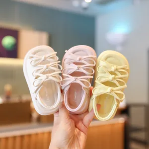 Sandales de marche souples pour tout-petits avec nœuds mignons en rose crème et jaune