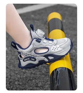 Sandales de sport en mesh respirant pour filles avec semelle antidérapante et boucle rotative