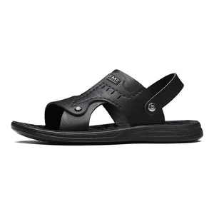 Seitenansicht von schwarzen, atmungsaktiven Herren-Sandalen mit RMR-Logo-Detail