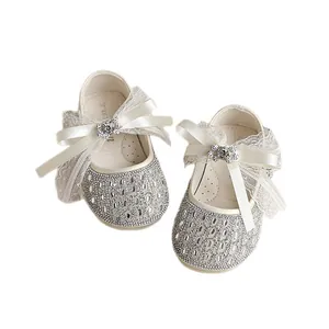 Elegantes zapatos de princesa con strass para niña con lazo de encaje y suela blanda