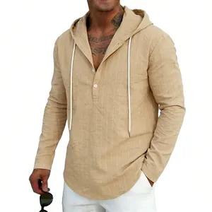 Chemise décontractée en lin pour hommes avec capuche, rayures verticales et cordon.