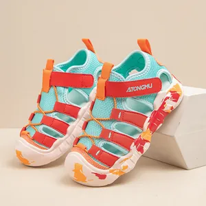 Kids' breathable outdoor wading sandals with closed-toe anti-slip sole for summer trekking