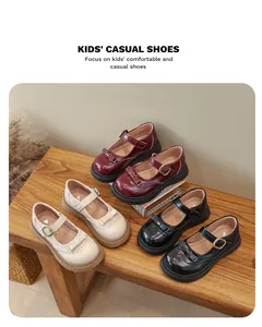 Scarpe Mary Jane classiche da bambina in nero, rosso e beige con fiocchi e fibbie