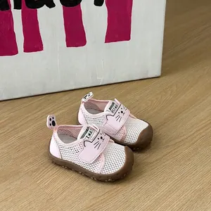Chaussures de marche pour bébé en maille rose respirante avec motif oreilles de chat