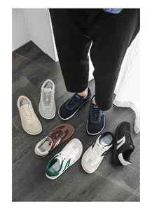 Eine Kollektion leichter Barfußschuhe mit breiter Zehenbox in verschiedenen Farben