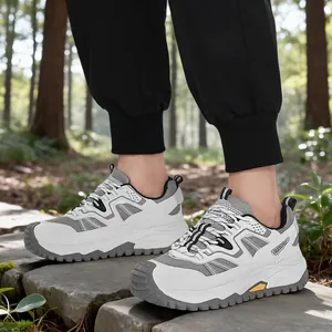 Durable knit mesh safety shoes with MD sole for anti-smashing and puncture protection