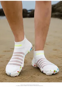 Chaussures d'eau d'extérieur blanches en maille respirante pour la plage sur sable