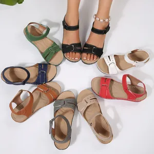 Sandalias de cuña para mujer en varios colores con correas cortadas con láser y velcro