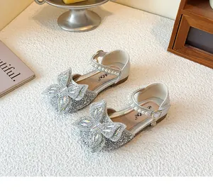 Silberne Strass-Prinzessinnenschuhe für Mädchen mit Glitzerschleifen und Perlen