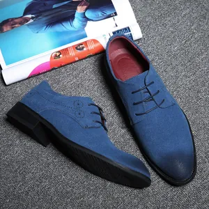 Scarpe eleganti da uomo in camoscio blu con punta affusolata e lacci classici da business