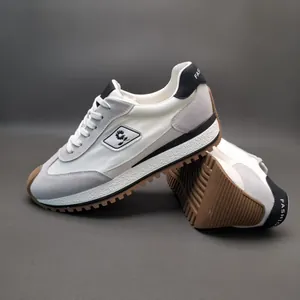 Baskets premium pour hommes en mélange de cuir et tissu blanc et gris style Forrest Gump