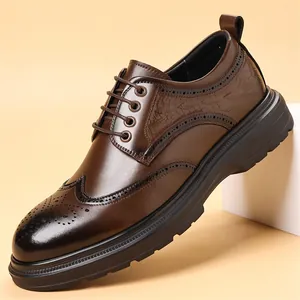 Κλασικά καφέ ανδρικά παπούτσια Brogue με σχέδιο wingtip και χοντρή σόλα