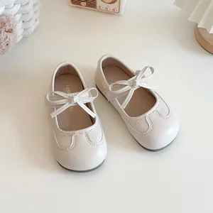 Cream white girls' soft sole Mary Jane flats with lovely bow decoration for toddlers