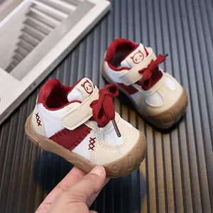 Scarpe da passeggio casual per neonati 0-2 anni con suola morbida e panda ricamato