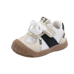 Scarpe primi passi per neonati con suola morbida e design panda per bimbi da 0 a 2 anni