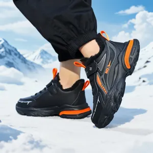 Waterproof anti-slip boys' running shoes with warm fur lining in snowy mountains