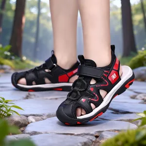 Sandalias deportivas para niños con punta cerrada y suela blanda para el verano exterior