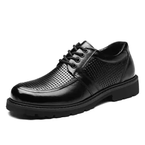 Zapatos de vestir de cuero negro transpirable con diseño perforado para hombre