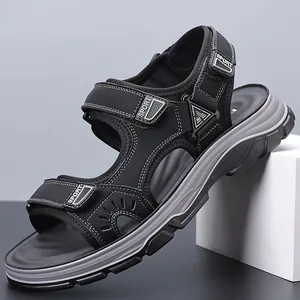 Atmungsaktive Herren Outdoor Strandsandalen mit rutschfester Sohle in Schwarz und Grau