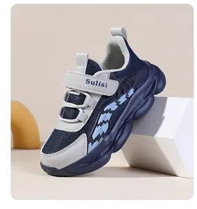 Atmungsaktive Mesh-Sneaker für Jungen mit coolem Blitzdesign und Klettverschluss