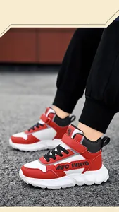Rot-weiße wasserdichte High-Top-Sneaker für Mädchen mit Klettverschlussriemen.