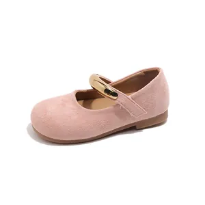 Eleganti scarpe Mary Jane in pelle scamosciata rosa per bambine con cinturino dorato