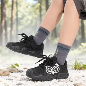 Chaussures de randonnée rétro noires avec motif yeux de hibou et semelle épaisse antidérapante