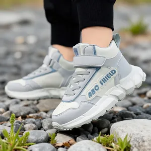 Wasserdichte Mädchen High-Top Leder-Sneaker für Outdoor-Aktivitäten und Laufen