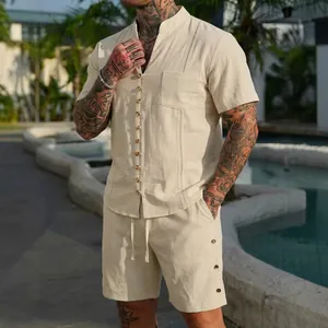 Heren zomer set van beige korte mouwen shirt en korte broek