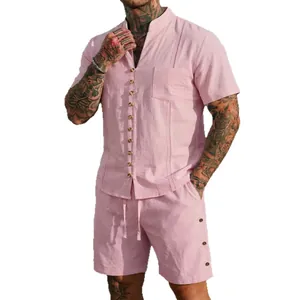 Roze tweedelige zomersset voor heren met shirt met korte mouwen en opstaande kraag