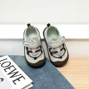 Breathable mesh children's canvas sneakers with soft soles for outdoor summer sports