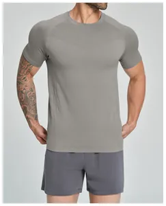 High-performance grey seamless quick-dry sports t-shirt for men showing front fit