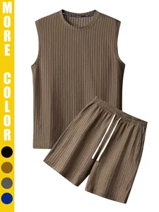 Men's 2-piece holiday leisure set with sleeveless vest and shorts in textured brown