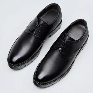 Elegantes zapatos de cordones en cuero negro para hombre con suela gruesa de 4 cm
