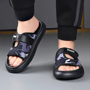 Sandali casual da uomo mimetici con cinturini in pelle cuciti a mano e suola spessa